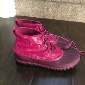 Girls Sorel Out n About boots